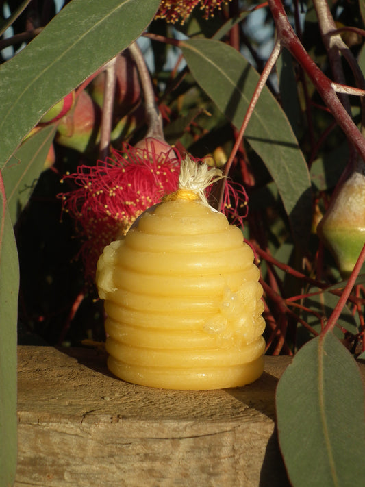 Beeswax candle - bee hive 5cm