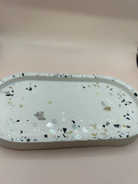Oval Tray ( shell chips )
